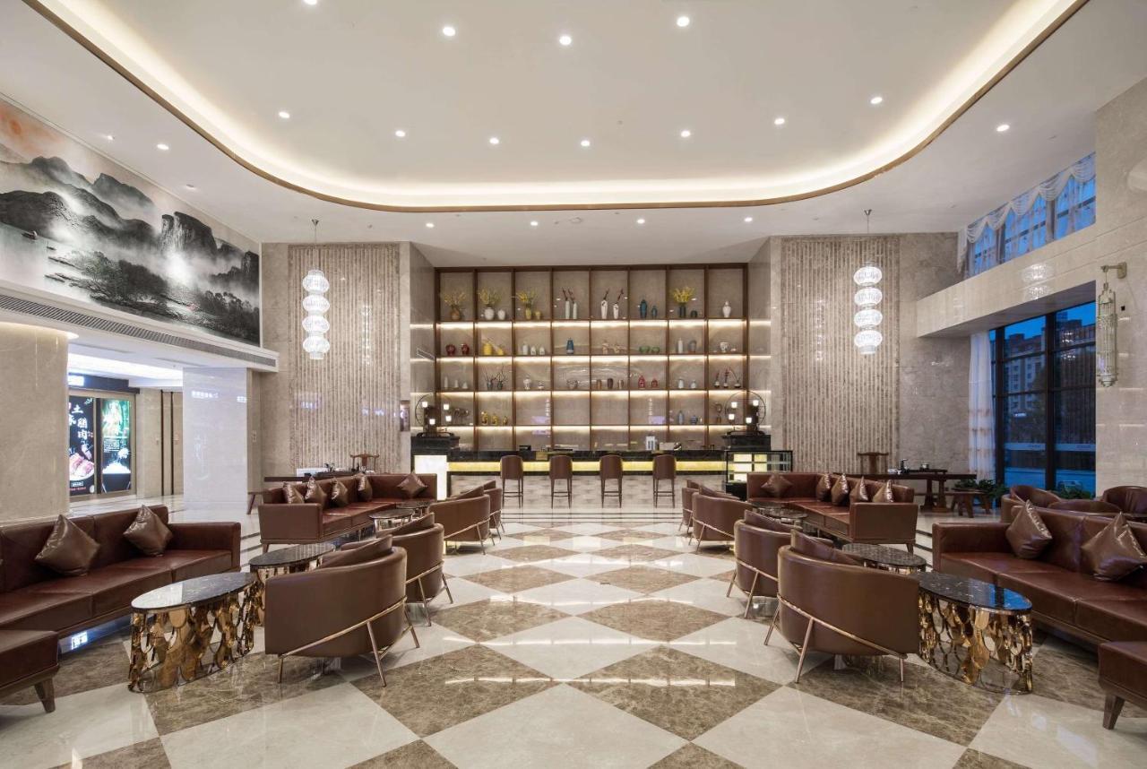 Hotel Ramada Plaza By Wyndham Enshi Exteriér fotografie